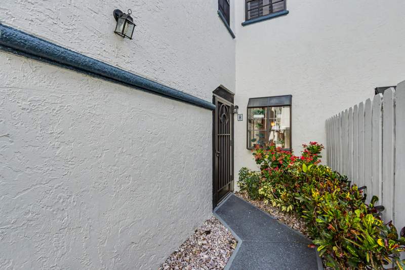 3 bedroom Condominium at 5136 Floria Drive #H, Platina / Illustre Village Condo, Boynton Beach — photo 3