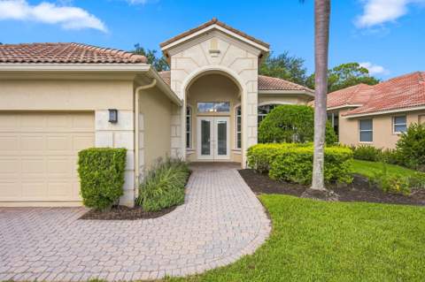 8817 Champions Way, Port St. Lucie FL - photo 6 of 107