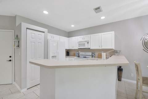 13804 Creston Place, Wellington FL - photo 14 of 48