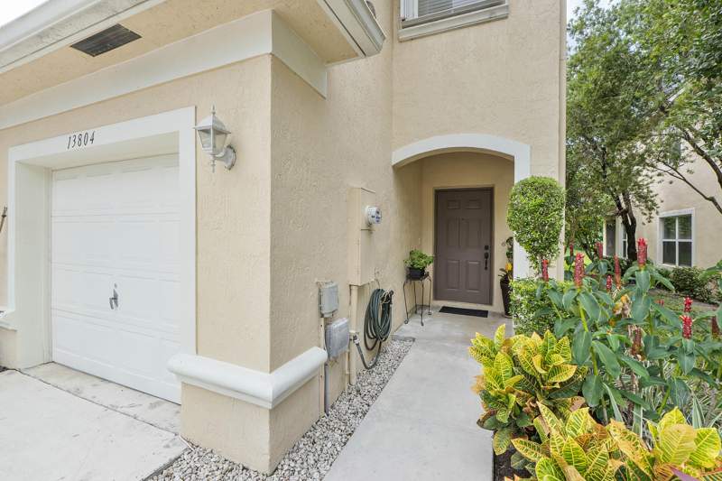 3 bedroom Townhouse at 13804 Creston Place, Towne Place, Wellington — photo 4