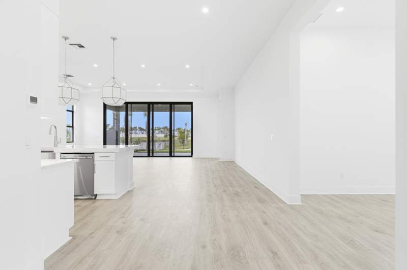4 bedroom Single Family Residence at 13921 Vivant Drive, L'Ambiance at Avenir, Palm Beach Gardens — photo 4