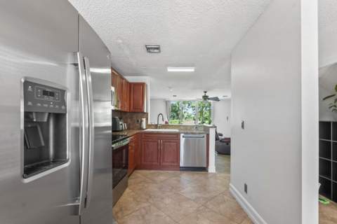 7127 Woodmont Way #7127, Tamarac FL - photo 6 of 34