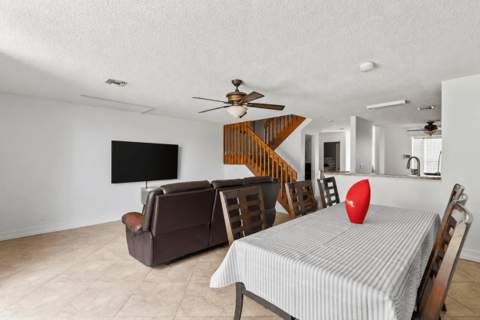 7127 Woodmont Way #7127, Tamarac FL - photo 8 of 34