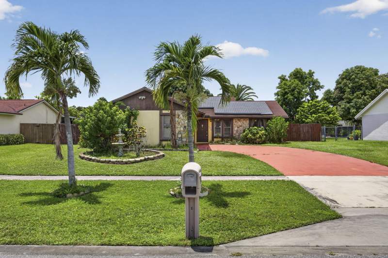 3 bedroom Single Family Residence at 254 La Mancha Avenue, La Mancha, Royal Palm Beach — photo 2