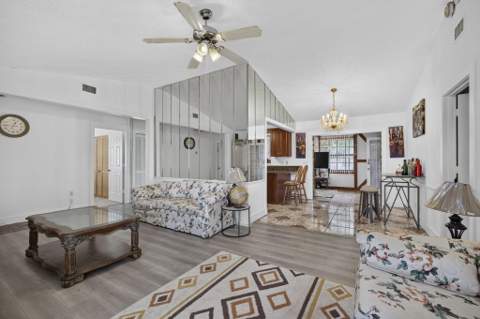254 La Mancha Avenue, Royal Palm Beach FL - photo 7 of 50