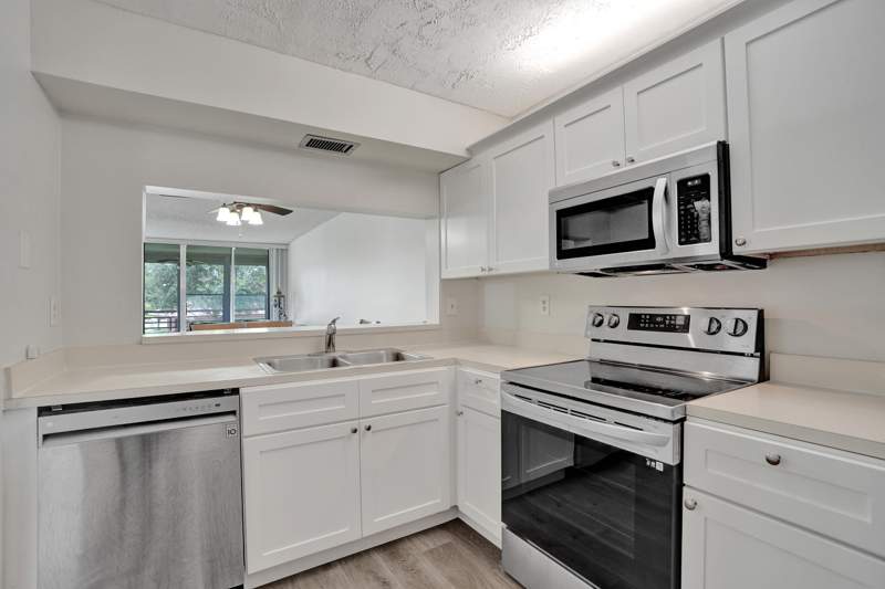 2 bedroom Condominium at 1920 SABAL PALM Drive #203, CONDO 9 OF SABAL PALM CONDOS, Davie — photo 4