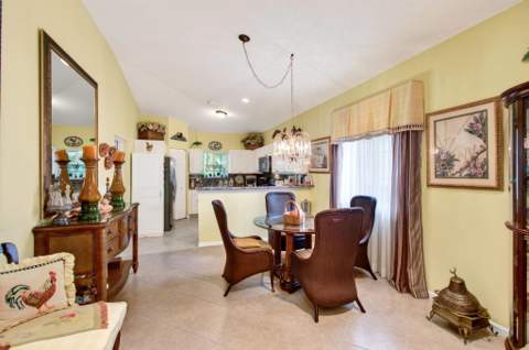 2323 Windjammer Way, West Palm Beach FL - photo 12 of 45