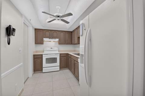 6895 Willow Wood Drive #1066, Boca Raton FL - photo 14 of 76