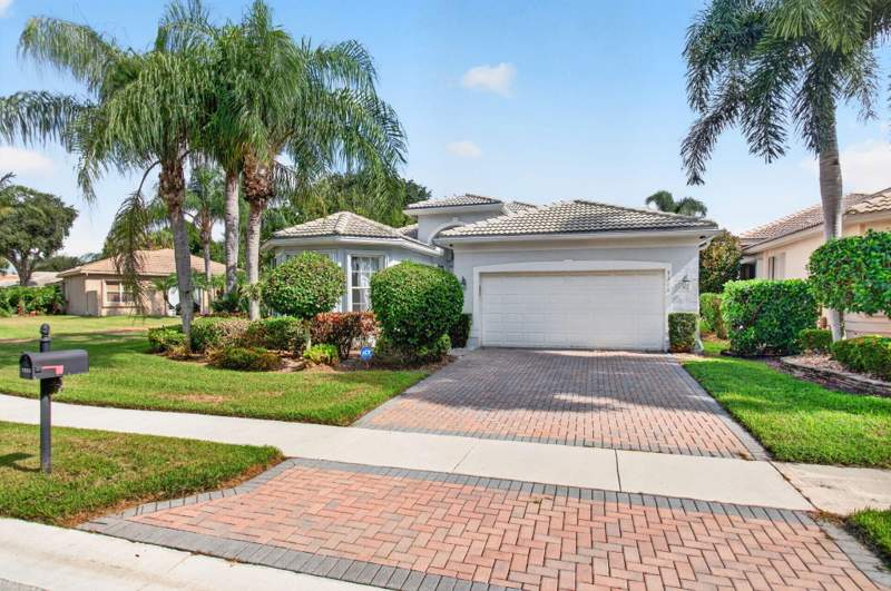 4 bedroom Single Family Residence at 7315 Twin Falls Drive, Valencia Pointe 1, Boynton Beach — photo 2