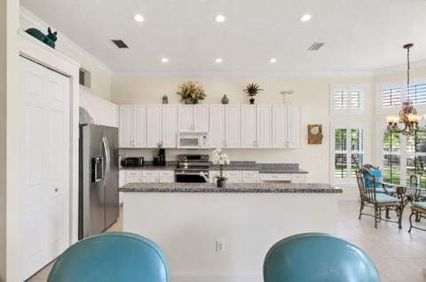 7315 Twin Falls Drive, Boynton Beach FL - photo 19 of 51