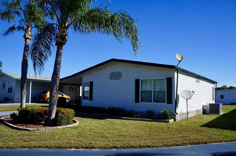 2 bedroom Manufactured Home at 14333 Azucena Court, Spanish Lakes Fairways, Fort Pierce — photo 3