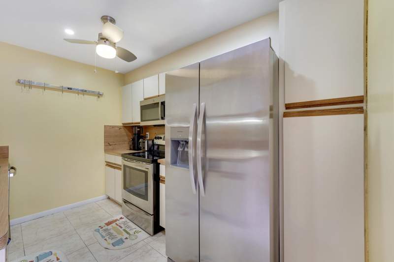 3 bedroom Townhouse at 8389 N Coral Circle, Woodville, North Lauderdale — photo 5