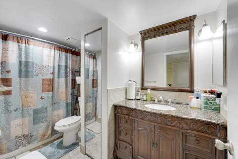 8389 N Coral Circle, North Lauderdale FL - photo 18 of 34