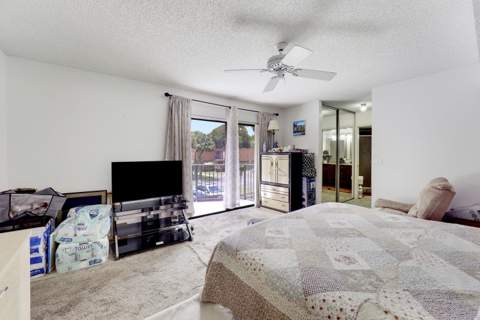 8389 N Coral Circle, North Lauderdale FL - photo 20 of 34