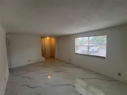 5847 Blueberry Court #85, Lauderhill FL - photo 6 of 30