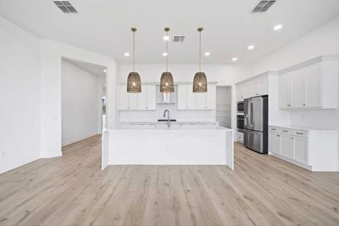 13689 SE Blackwood Drive, Port St. Lucie FL - photo 10 of 38