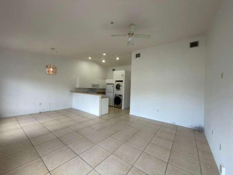 2 bedroom Villa at 3842 SW 48th Avenue, Hollywood Ridge Farms 2-16 Misc, Hollywood — photo 3