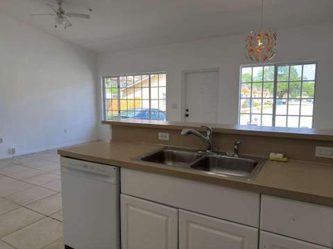 3842 SW 48th Avenue, Hollywood FL - photo 6 of 25