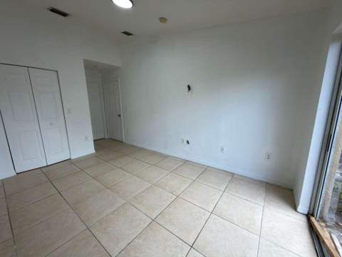 3842 SW 48th Avenue, Hollywood FL - photo 11 of 25