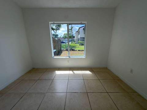 3842 SW 48th Avenue, Hollywood FL - photo 20 of 25
