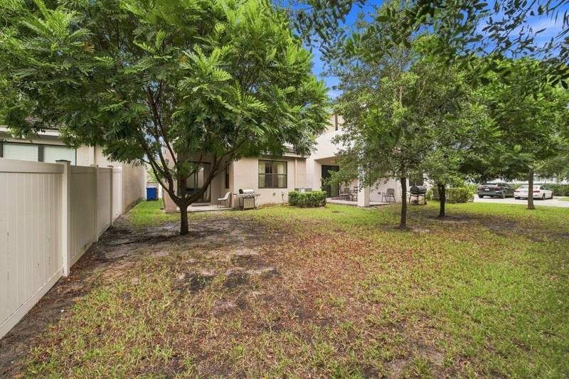 3 bedroom Single Family Residence at 269 NW 36th Avenue, Residences At Palm Aire, Pompano Beach — photo 5
