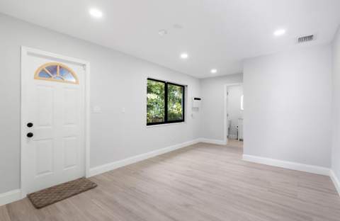 699 NE 40th Street, Oakland Park FL - photo 17 of 45