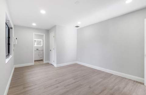 699 NE 40th Street, Oakland Park FL - photo 19 of 45