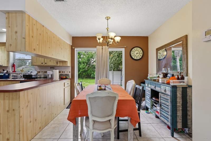 3 bedroom Single Family Residence at 6444 SW 20th Court, Welwyn Park, Miramar — photo 4