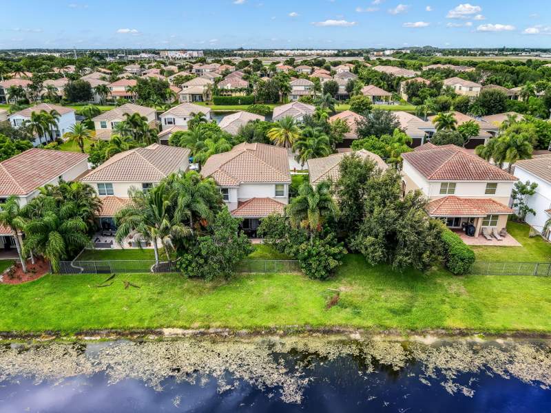 5 bedroom Single Family Residence at 8292 Calabria Lakes Drive, Canyon Trails, Boynton Beach — photo 4
