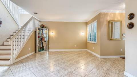 8292 Calabria Lakes Drive, Boynton Beach FL - photo 10 of 46