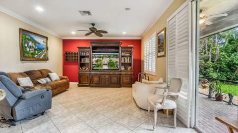 8292 Calabria Lakes Drive, Boynton Beach FL - photo 17 of 46