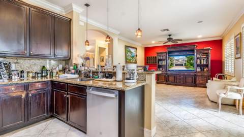 8292 Calabria Lakes Drive, Boynton Beach FL - photo 22 of 46