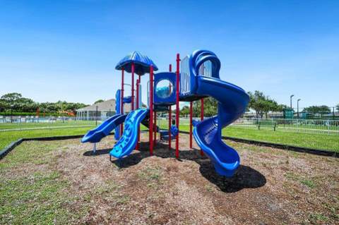 8604 NW Giovanni Avenue #143-4, Fort Pierce FL - photo 17 of 27