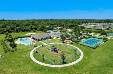8604 NW Giovanni Avenue #143-4, Fort Pierce FL - photo 18 of 27
