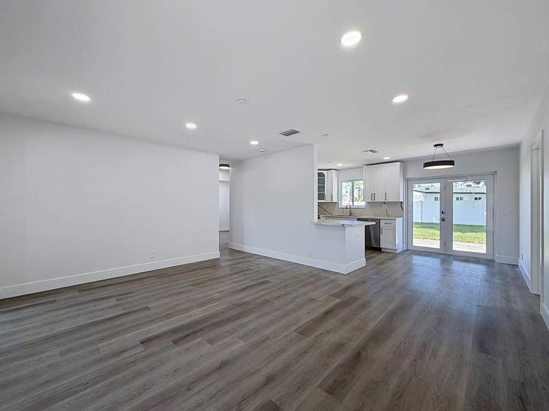 3 bedroom Single Family Residence at 1441 SW 1st Terrace, Coral Manor, Deerfield Beach — photo 3