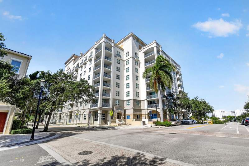 2 bedroom Condominium at 403 S Sapodilla Avenue #612, Metropolitan Condo, West Palm Beach — photo 2