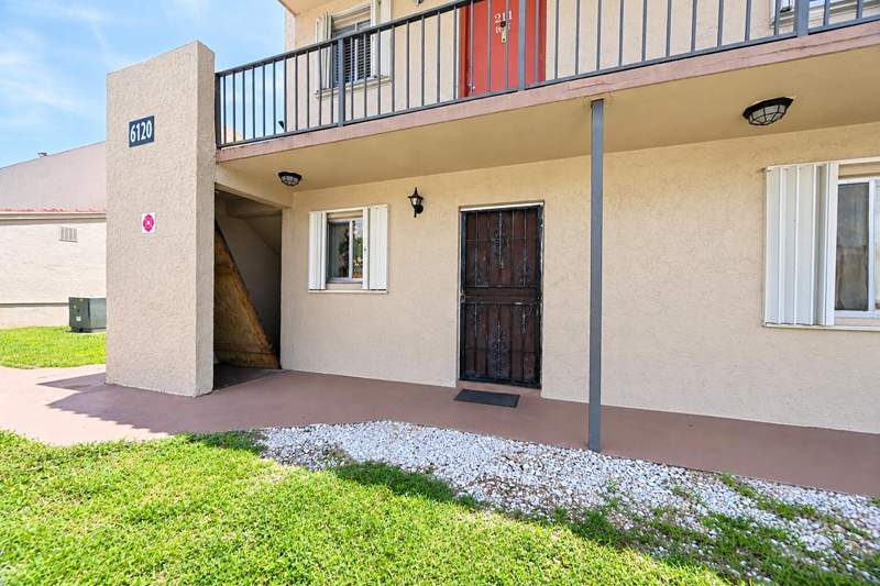 2 bedroom Condominium at 6120 Forest Hill Boulevard #111, Forest Hill Gardens Condo, West Palm Beach — photo 2