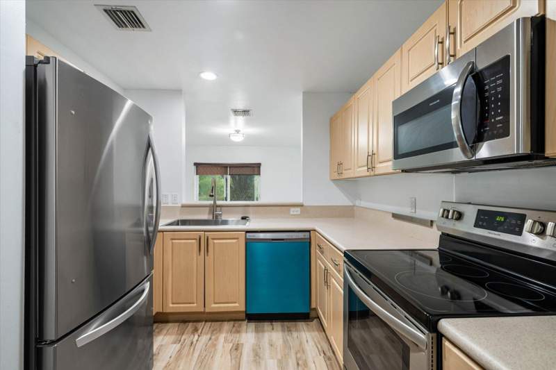 3 bedroom Townhouse at 2030 NW 99th Way, Sunset Plaza, Sunrise — photo 5