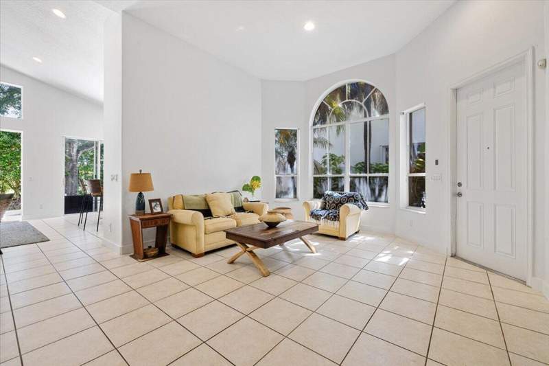 4 bedroom Single Family Residence at 4841 N Classical Boulevard, Winterplace, Delray Beach — photo 5