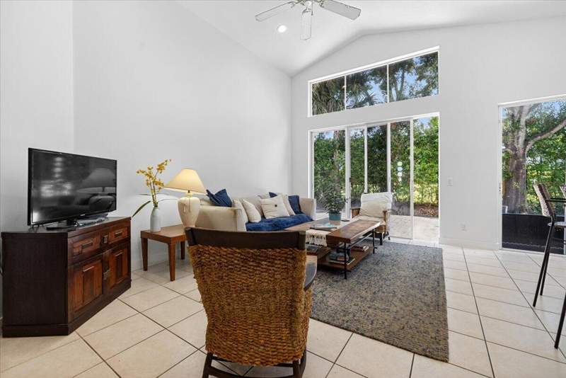 4 bedroom Single Family Residence at 4841 N Classical Boulevard, Winterplace, Delray Beach — photo 4