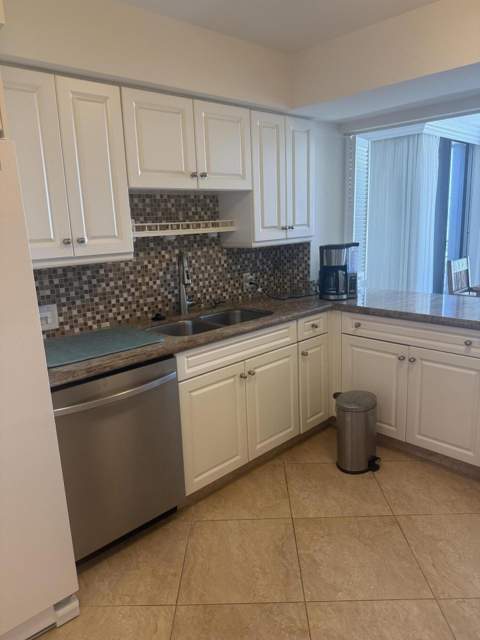 120 Lakeshore Drive #435, North Palm Beach FL - photo 11 of 16