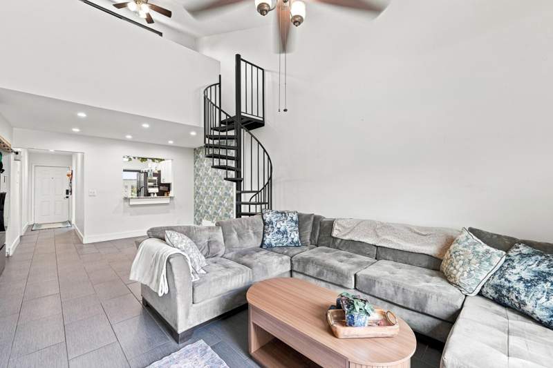 2 bedroom Townhouse at 2016 SW 82nd Avenue, ARROWHEAD GOLF & TENNIS CLUB, Davie — photo 3