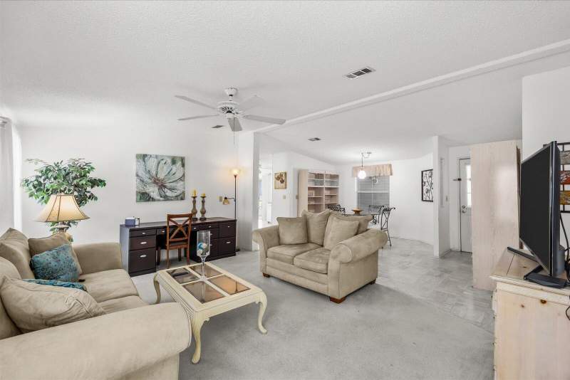 3 bedroom Manufactured Home at 8498 Lavender Court, Savanna Club Plat III, Port St. Lucie — photo 5