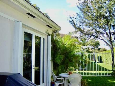 3133 Enclave Way, Lauderhill FL - photo 10 of 11