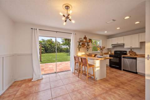 143 Bobwhite Road, Royal Palm Beach FL - photo 14 of 40