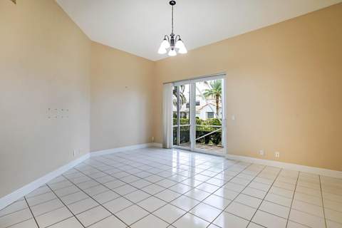 23444 Alzira Circle, Boca Raton FL - photo 14 of 43