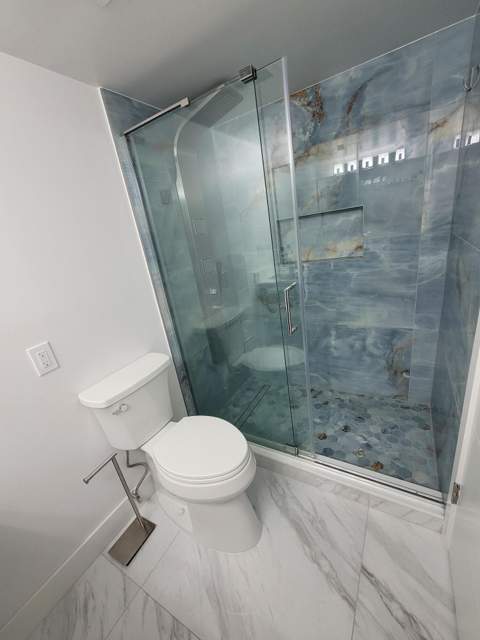 137 Golden Isles Drive #914, Hallandale Beach FL - photo 18 of 60