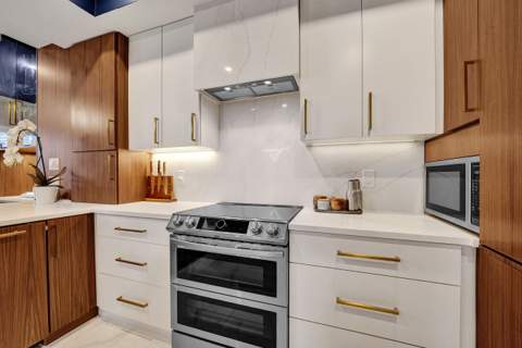 2617 NE 14th Avenue #102, Wilton Manors FL - photo 9 of 59