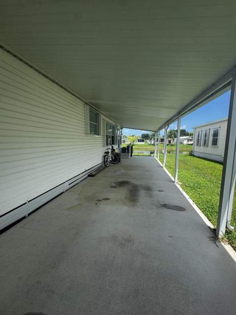 6732 Sinsonte Court, Fort Pierce FL - photo 9 of 25