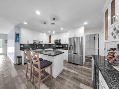 380 SE 5th Avenue, Pompano Beach FL - photo 23 of 71
